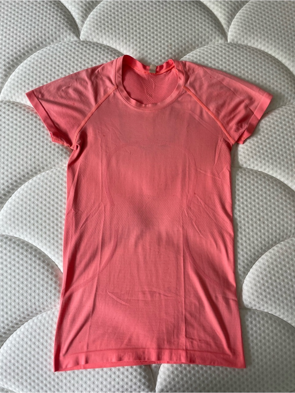 Lululemon Swiftly Tech Short Sleeve Shirt 2.0 Size 6